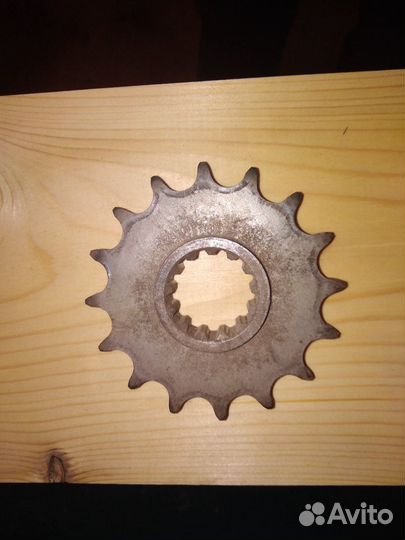 Звезда ведущая Honda VFR 750 F