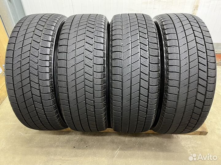 Bridgestone Blizzak VRX3 215/60 R16 95Q