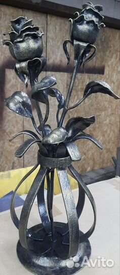 Ваза ритуальная с розами