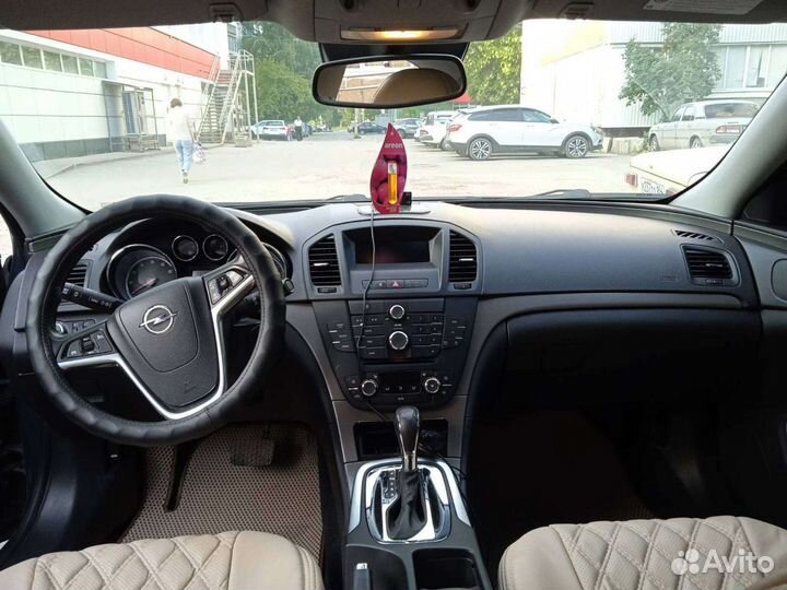 Opel Insignia 2.0 AT, 2013, 111 000 км