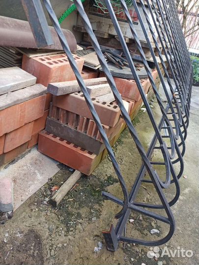 Решетки на окна бу (4 шт)