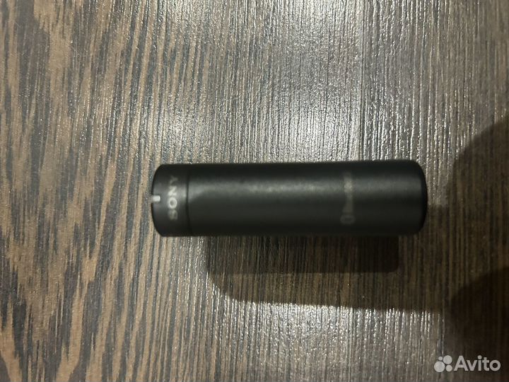 Петличныймикрофон Sony ECM-W1M