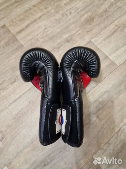 Боксерские перчатки fairtex