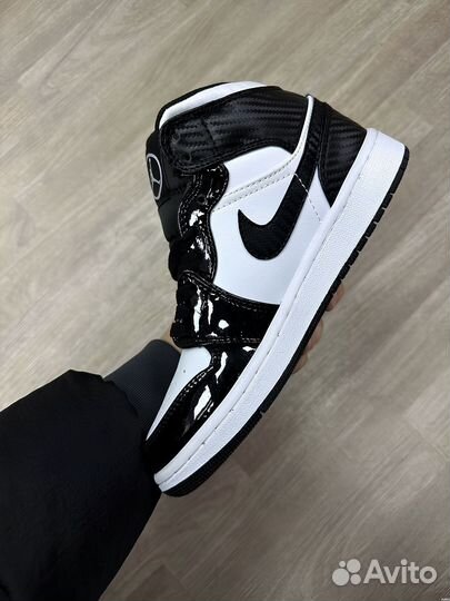 Кроссовки Nike Air Jordan Mid