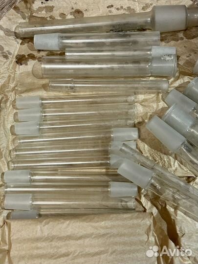 Стеклянная лабораторная посуда