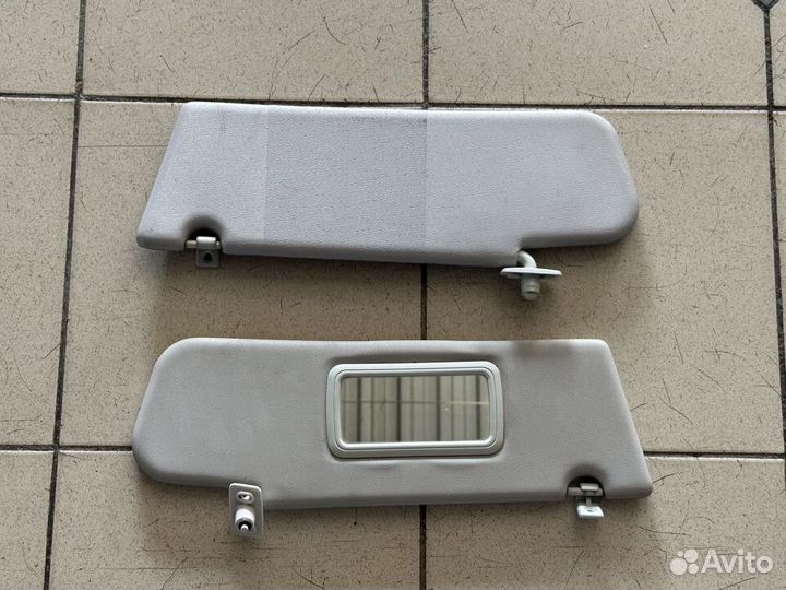 Солнцезащитный козырек левый/правый Шевроле Нива N