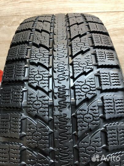 Toyo Observe GSi-5 215/70 R16 100Q