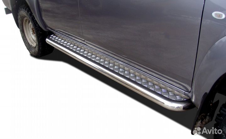 Mazda BT-50 - Пороги с накладным листом 53 мм