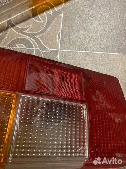 Рассеиватели задних фонарей ваз 2105 СССР 1983