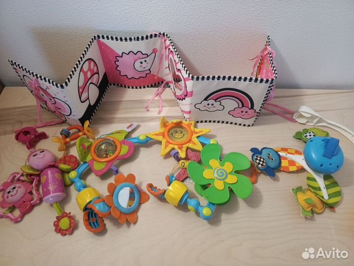 Игрушки для малыша, погремушки