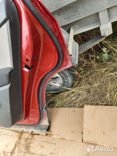 Дверь задния правая VW Tiguan