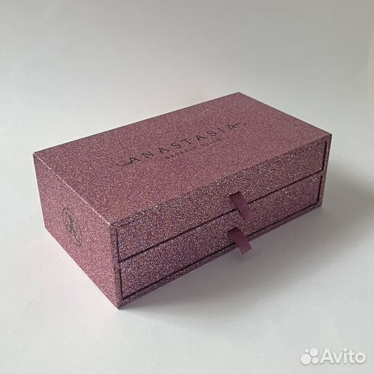 Новый комод Anastаsia bevеrly hills