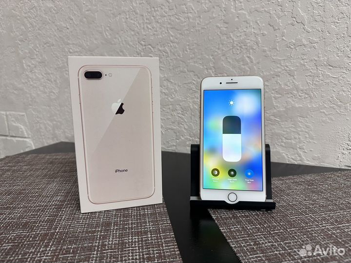 iPhone 8 Plus, 64 ГБ