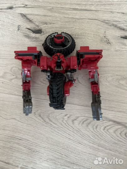 Робот трансформер hasbro в шикарном качестве