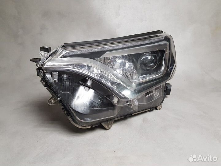 Фара левая Toyota RAV4 CA40 40 Рестайлинг