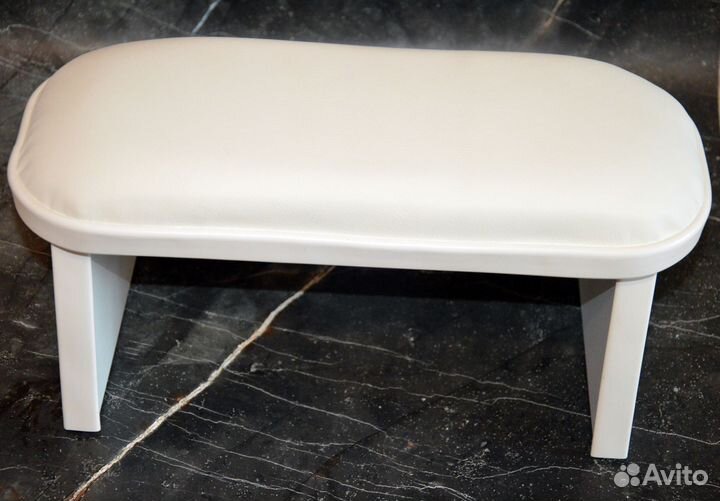 Маникюрная подставка для рук