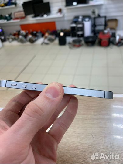 iPhone 5S, 16 ГБ