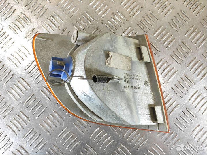 Поворотник левый Vito 1996-2003