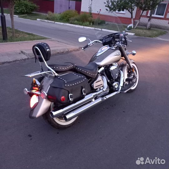 Yamaha XV1700A