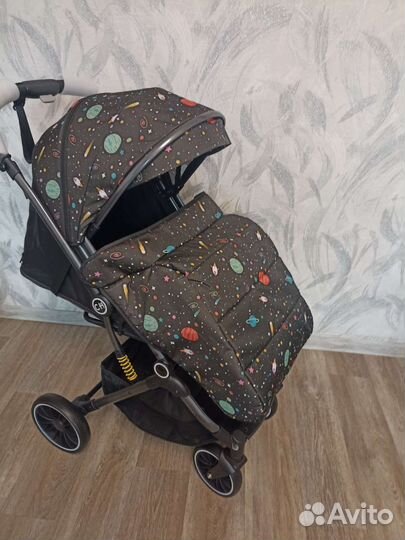 Коляска с перекидной ручкой