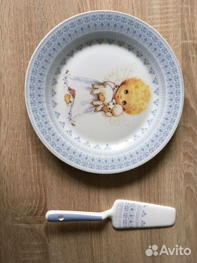 Блюдо с лопаткой