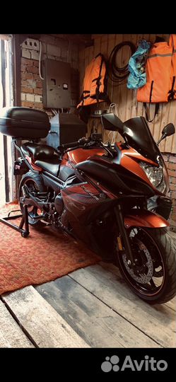 Продам мотоцикл Yamaha FZ6R