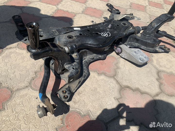 Подрамник передний Toyota C-HR