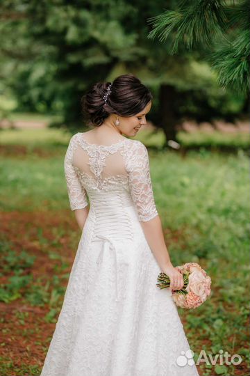 Свадебное платье кружевное 46 размера
