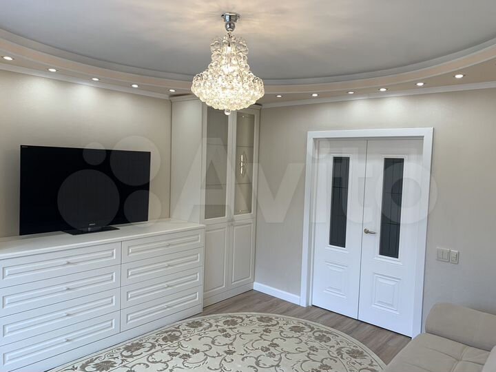 2-к. квартира, 57 м², 2/5 эт.