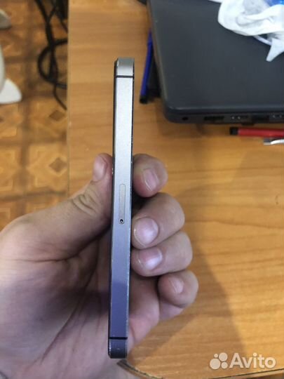 iPhone 5S, 16 ГБ
