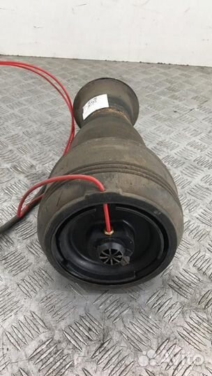 Пневмоподушка задняя правая BMW X5 E70 2009