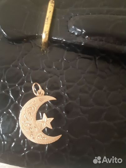 Золотая подвеска