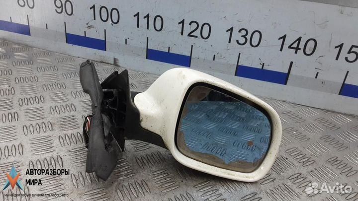 Зеркало наружное правое Audi A4 B5 1997