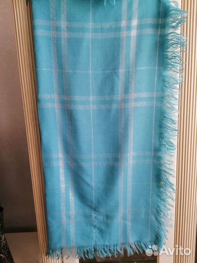 Новый платок чистая шерсть с люрексом 100х100