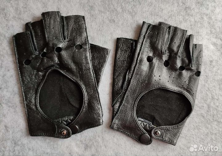 Перчатки без пальцев женские