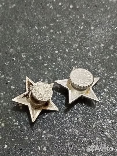 Звёзды с петлиц итальянского солдата