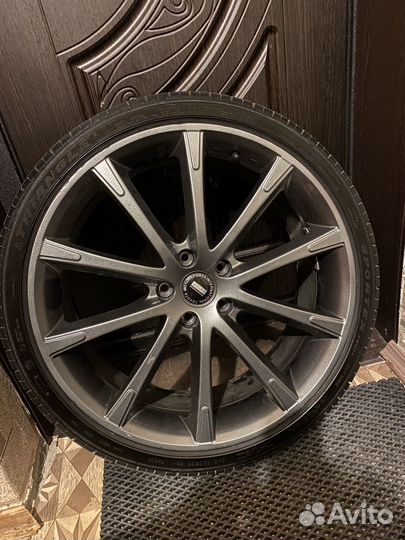Колеса в сборе 245/35 R20 95Y