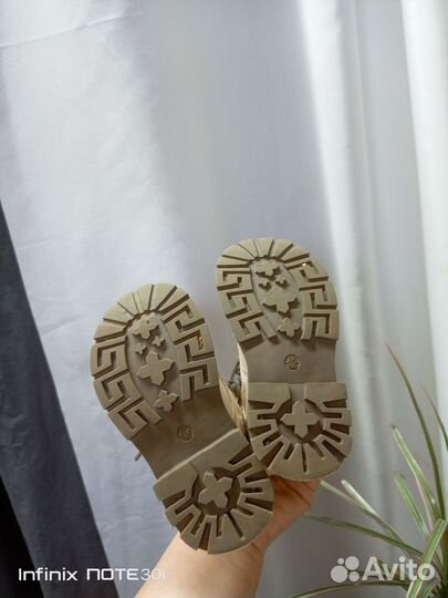 Ботинки демисезонные для девочки