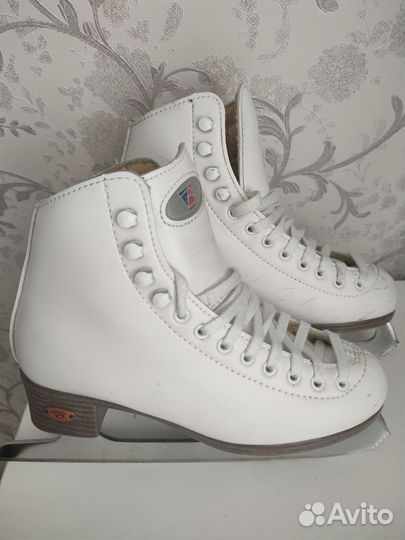 Фигурные коньки проф. riedell 4 - (22.5 см)