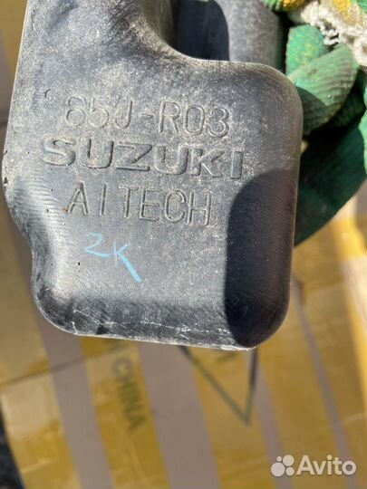 Воздухозаборник Suzuki Grand Vitara 2005-2015г