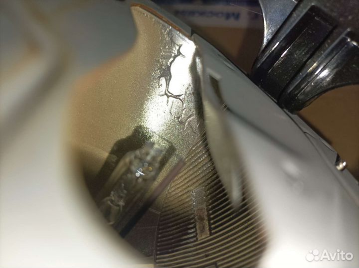 Линзы в фары Mitsubishi Pajero 4