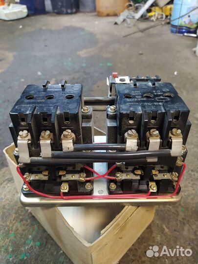 Пускатель 3х фазный 3 величины новый 220в