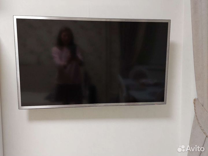 Телевизор Samsung 40 дюймов