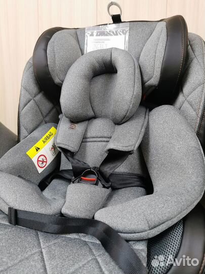 Автокресло Luxmom 299 новое с рождения до 36 кг