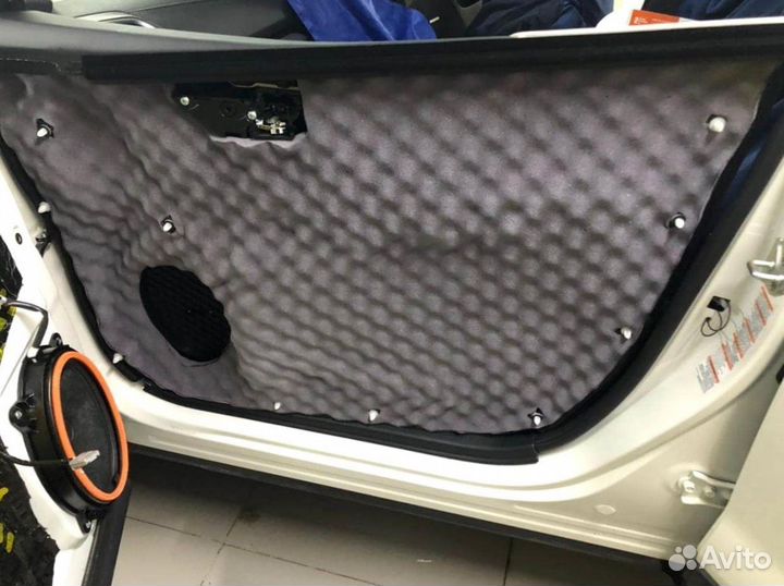 Шумоизоляция авто. Шумоизоляция пола в салоне