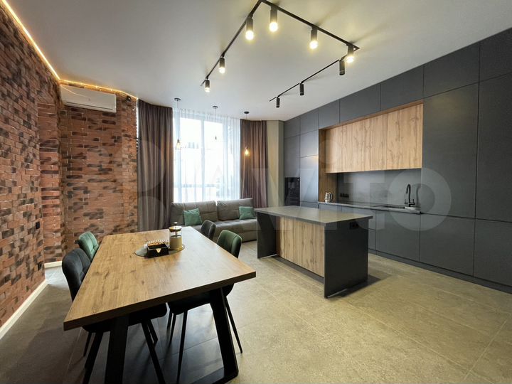 2-к. квартира, 80 м², 2/6 эт.