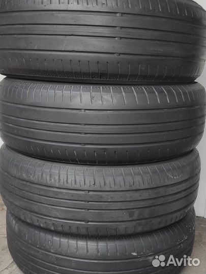 Yokohama BluEarth AE50 SUV 215/65 R17 99V