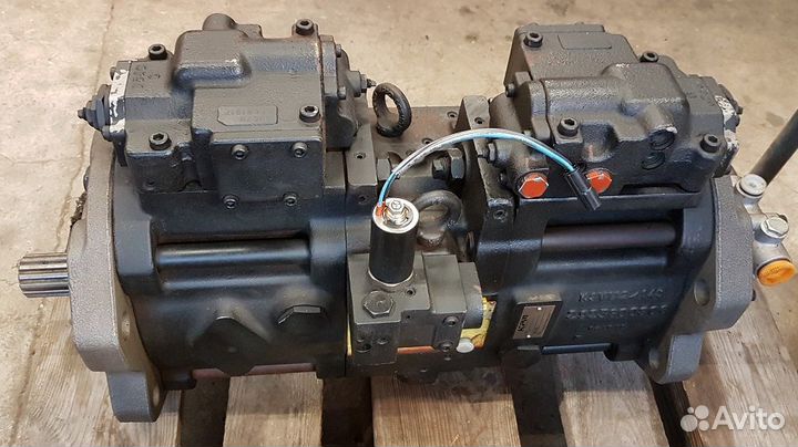 Гидронасос Case CX300