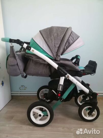 Прогулочная коляска adamex