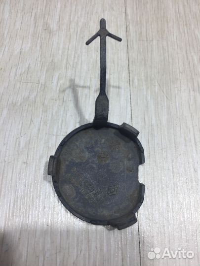 Заглушка буксировочного крюка Renault logan 2